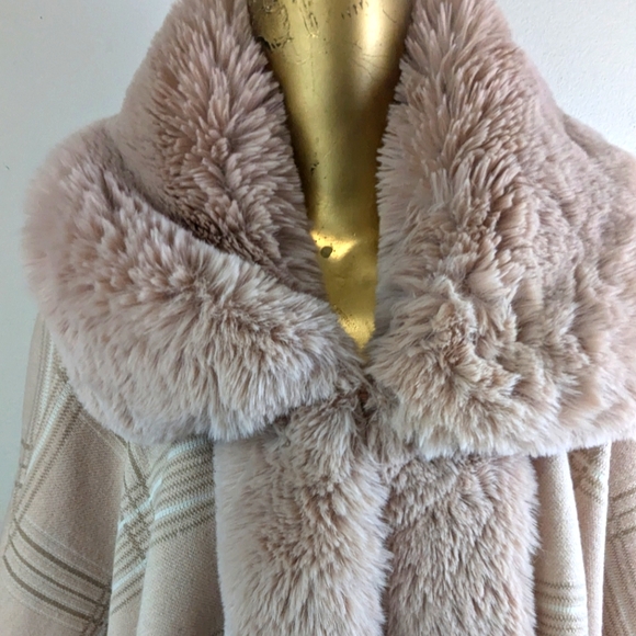 Pia Rossini Soft Blush Chic Urban Cool Luxury Jacket One Size - Picture 2 of 9